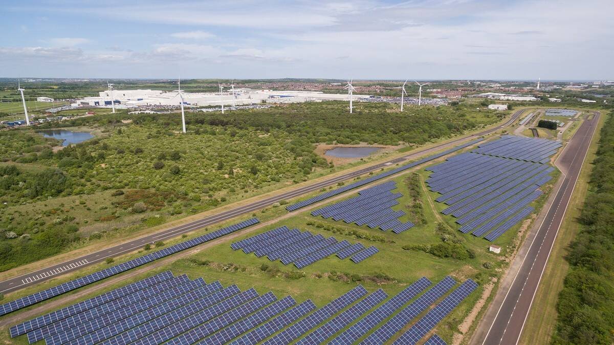 nissan-solar-farm